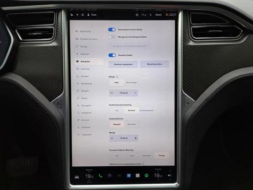 Tesla Model X - Afbeelding 28 van 30