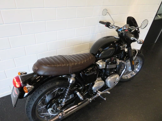 Triumph Bonneville - Afbeelding 12 van 14