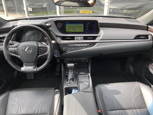 Lexus ES - Afbeelding 19 van 30