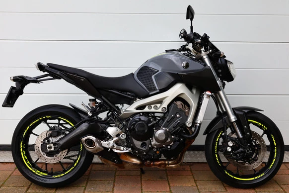 Yamaha MT 09 - Afbeelding 1 van 25