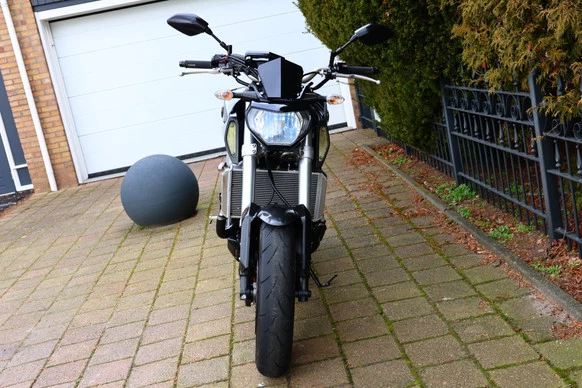 Yamaha MT 09 - Afbeelding 10 van 25