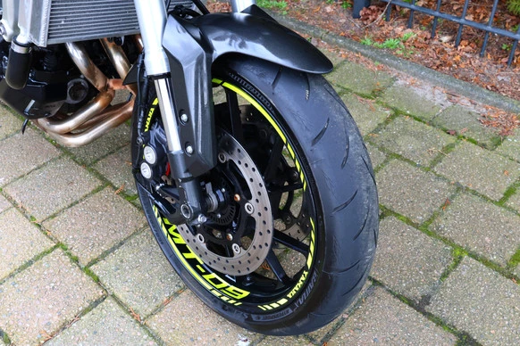 Yamaha MT 09 - Afbeelding 12 van 25