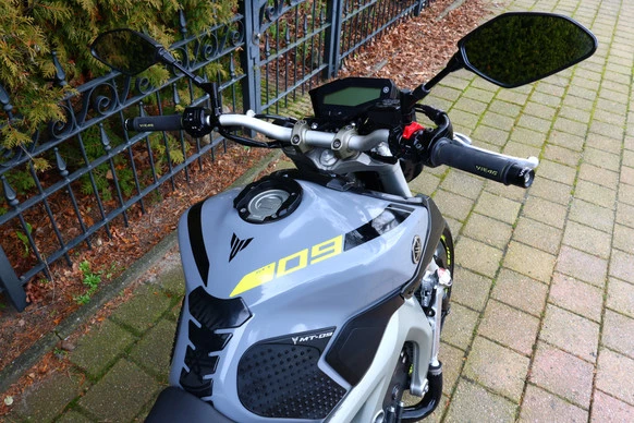 Yamaha MT 09 - Afbeelding 17 van 25