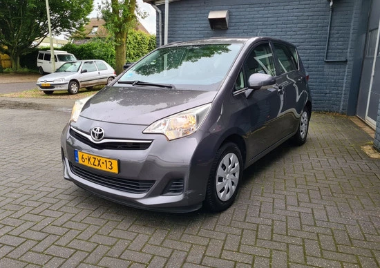 Toyota Verso-S - Afbeelding 1 van 6