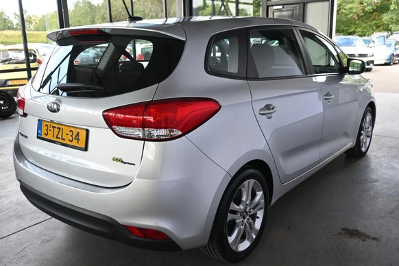 Kia Carens - Afbeelding 14 van 30