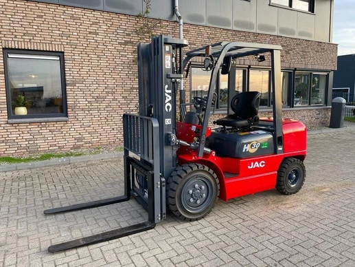 Isuzu  - Afbeelding 2 van 24