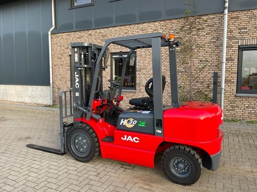 Isuzu  - Afbeelding 9 van 24