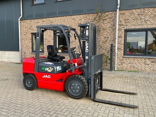 Isuzu  - Afbeelding 15 van 24