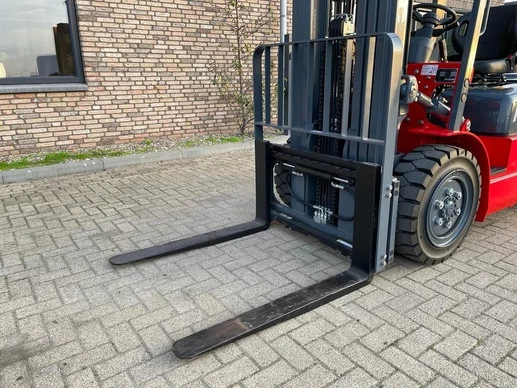 Isuzu  - Afbeelding 16 van 24