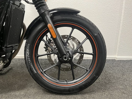 Triumph Street Twin - Afbeelding 3 van 16