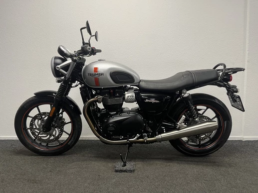 Triumph Street Twin - Afbeelding 10 van 16