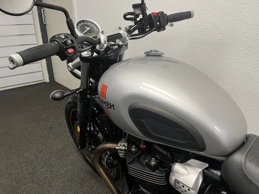 Triumph Street Twin - Afbeelding 16 van 16