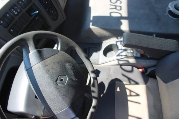 Renault Premium - Afbeelding 27 van 30