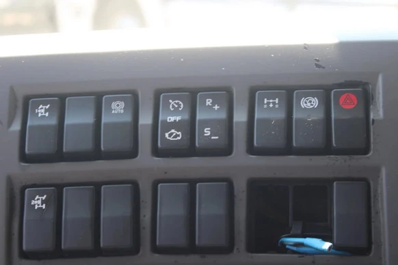 Renault Premium - Afbeelding 30 van 30