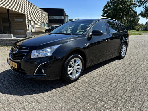 Chevrolet Cruze - Afbeelding 1 van 30