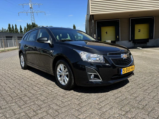 Chevrolet Cruze - Afbeelding 4 van 30