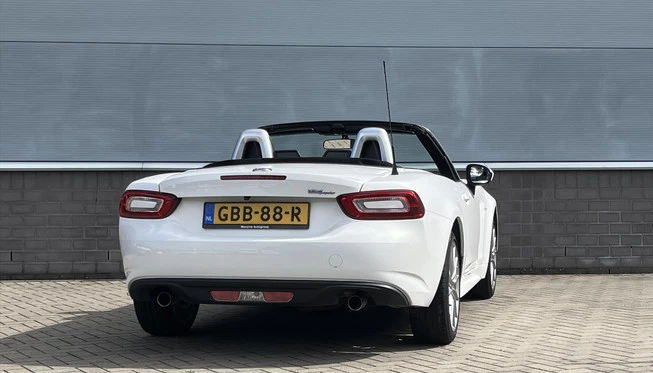 Fiat 124 Spider - Afbeelding 8 van 30