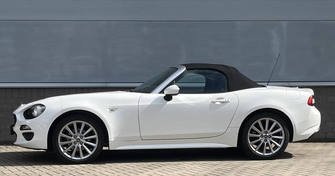 Fiat 124 Spider - Afbeelding 4 van 30