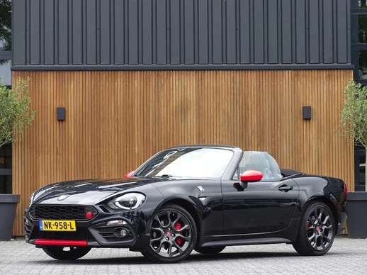 Fiat 124 Spider - Afbeelding 1 van 30