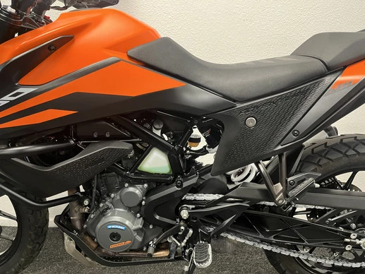 KTM 390 - Afbeelding 14 van 18