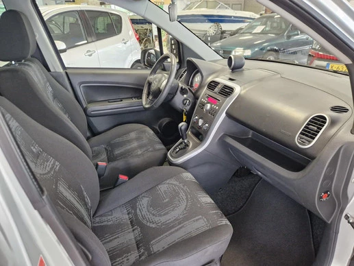 Opel Agila - Afbeelding 27 van 28