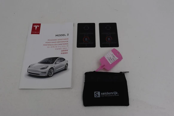 Tesla Model 3 - Afbeelding 17 van 30