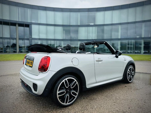 MINI Cooper Cabrio - Afbeelding 3 van 30