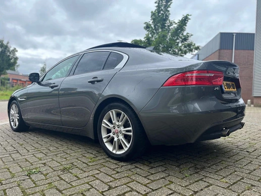 Jaguar XE - Afbeelding 9 van 30