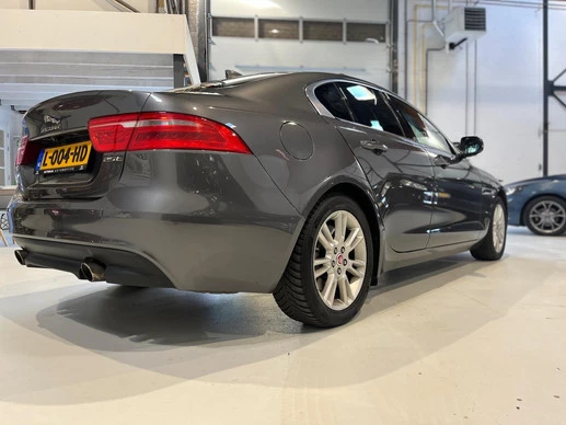 Jaguar XE - Afbeelding 12 van 30