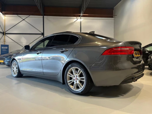 Jaguar XE - Afbeelding 13 van 30