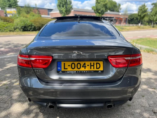 Jaguar XE - Afbeelding 14 van 30