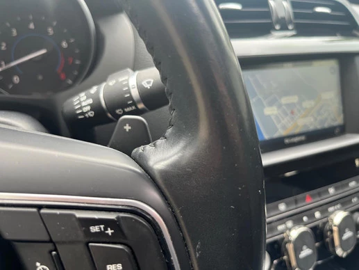 Jaguar XE - Afbeelding 18 van 30
