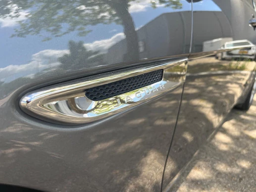 Jaguar XE - Afbeelding 23 van 30