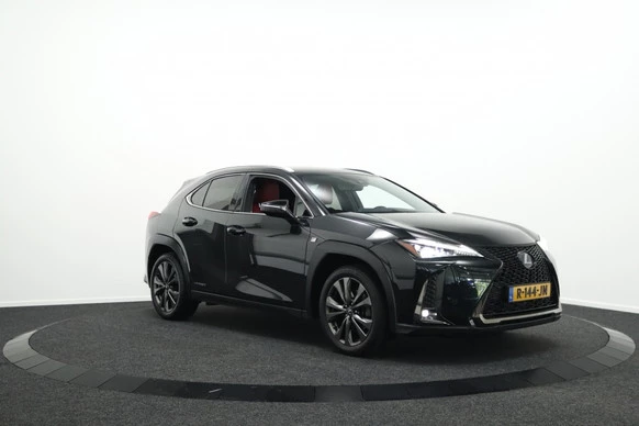 Lexus UX - Afbeelding 1 van 30