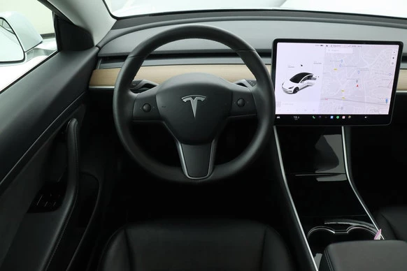 Tesla Model 3 - Afbeelding 3 van 30