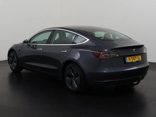 Tesla Model 3 - Afbeelding 6 van 30