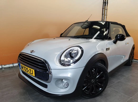 MINI Cooper Cabrio - Afbeelding 1 van 30