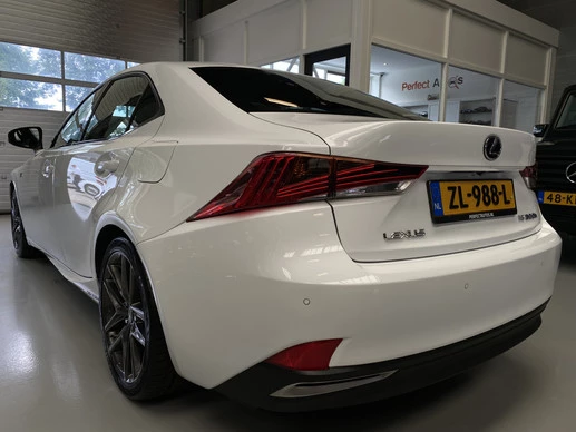 Lexus IS - Afbeelding 4 van 30