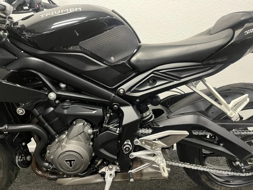 Triumph Street Triple - Afbeelding 17 van 22
