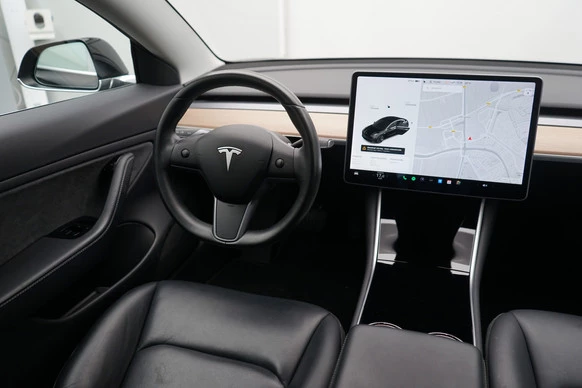 Tesla Model 3 - Afbeelding 11 van 30