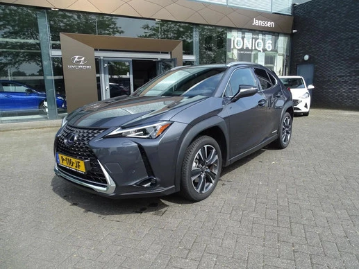 Lexus UX - Afbeelding 1 van 27