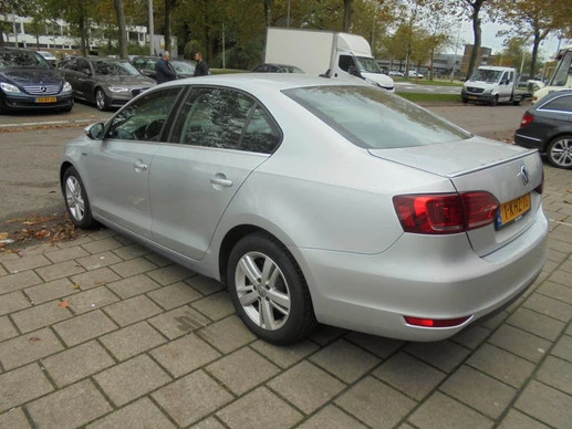 Volkswagen Jetta - Afbeelding 4 van 8