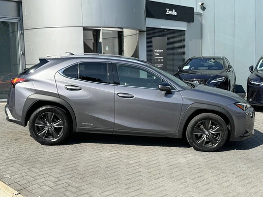 Lexus UX - Afbeelding 2 van 30