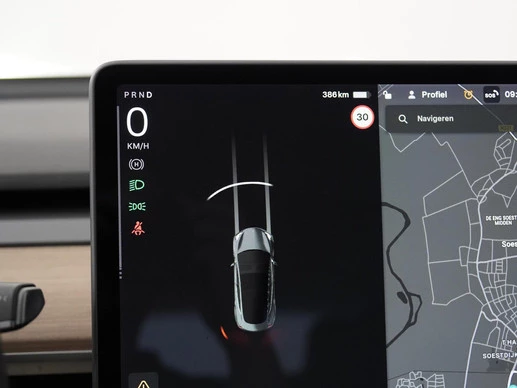 Tesla Model 3 - Afbeelding 8 van 30