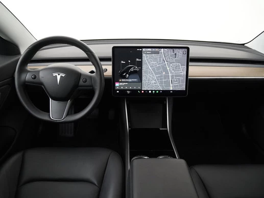 Tesla Model 3 - Afbeelding 5 van 30