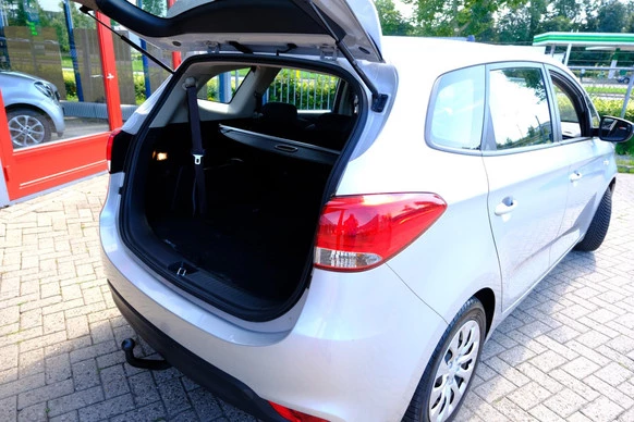 Kia Carens - Afbeelding 9 van 30