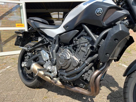 Yamaha MT 07 - Afbeelding 10 van 13