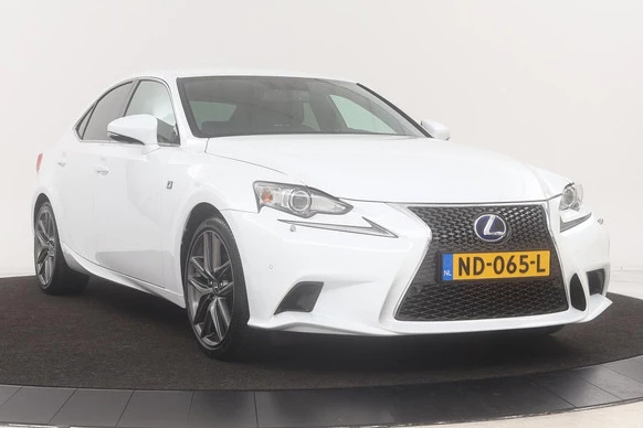 Lexus IS - Afbeelding 26 van 30