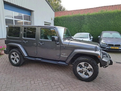 Jeep Wrangler - Afbeelding 8 van 17