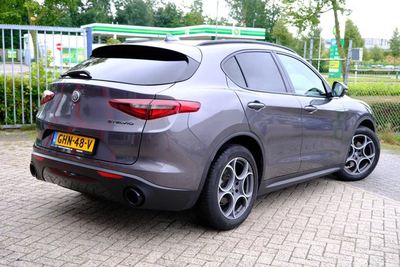 Alfa Romeo Stelvio - Afbeelding 3 van 30